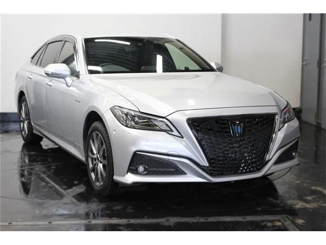 TOYOTA CROWN sedan hybrid 4WD 2020