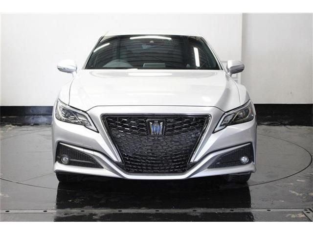 TOYOTA CROWN sedan hybrid 4WD 2020