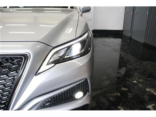 TOYOTA CROWN sedan hybrid 4WD 2020