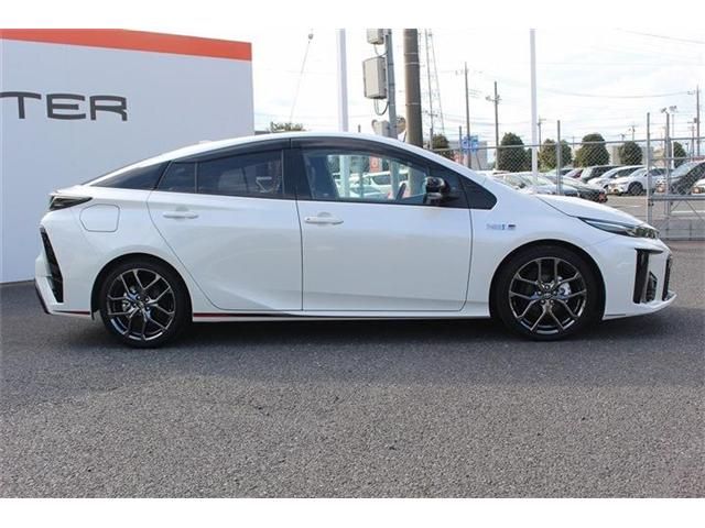 TOYOTA PRIUS PHV 2017