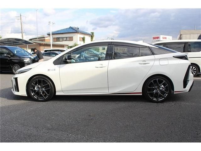 TOYOTA PRIUS PHV 2017