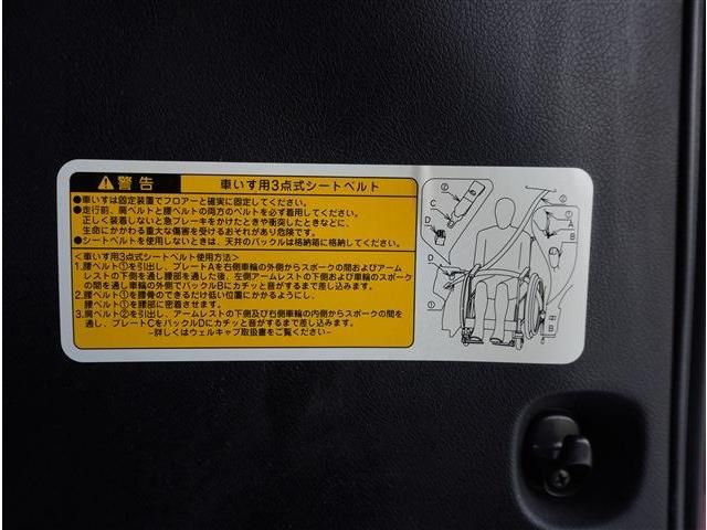 TOYOTA NOAH 4WD 2012