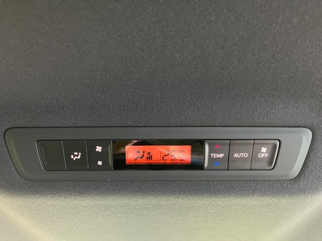 TOYOTA NOAH HYBRID 2020