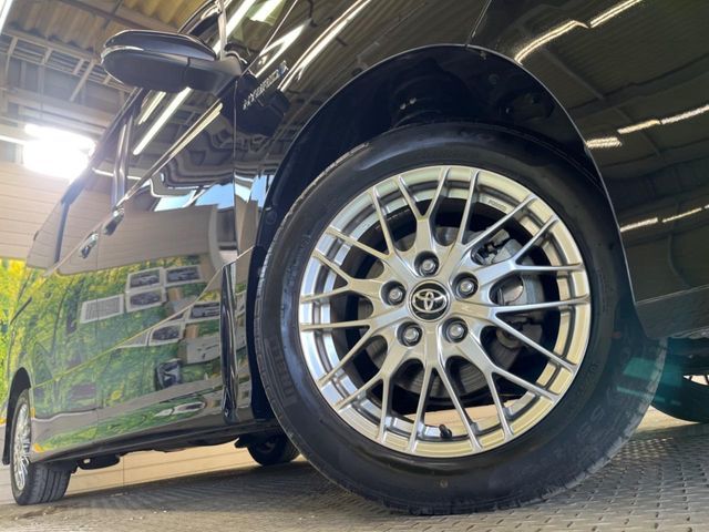 TOYOTA NOAH HYBRID 2020