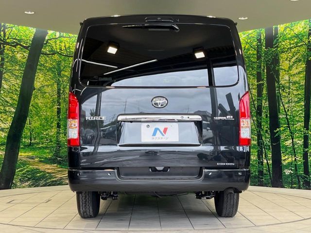 TOYOTA HIACE van 2WD 2023