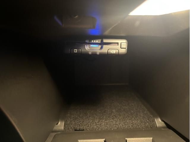 RENAULT RENAULT MEGANE hatchback 2024