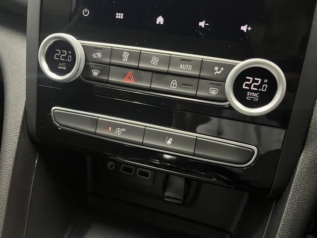 RENAULT RENAULT MEGANE hatchback 2024