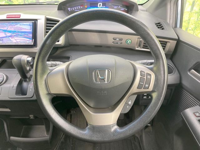 HONDA FREED Spike HYBRID 2013