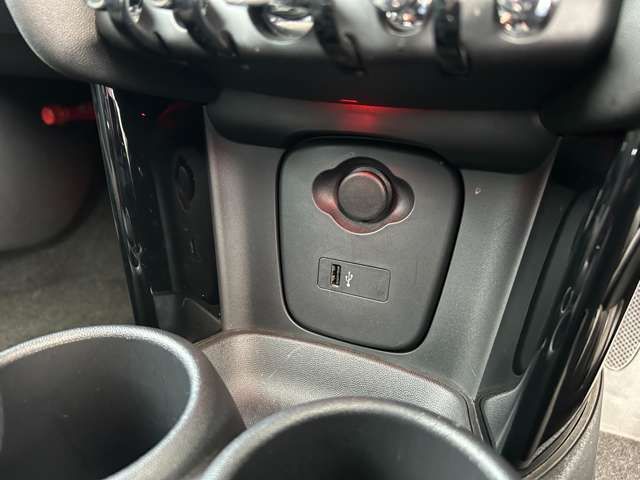 BMW MINI COOPER SD 2020