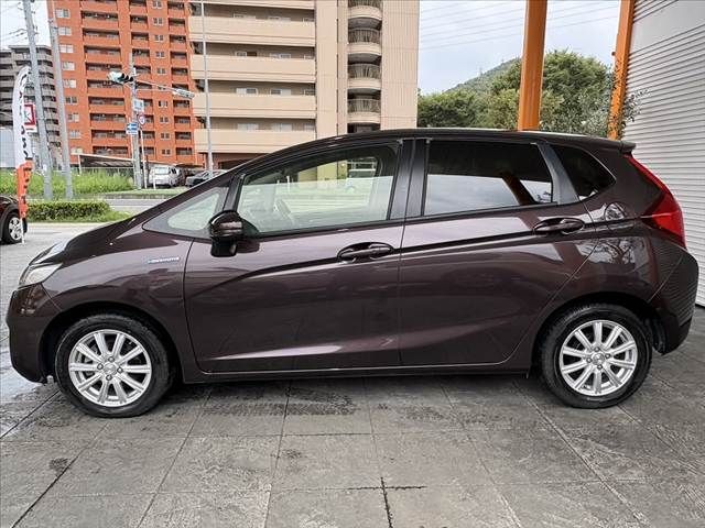 HONDA FIT HYBRID 2016