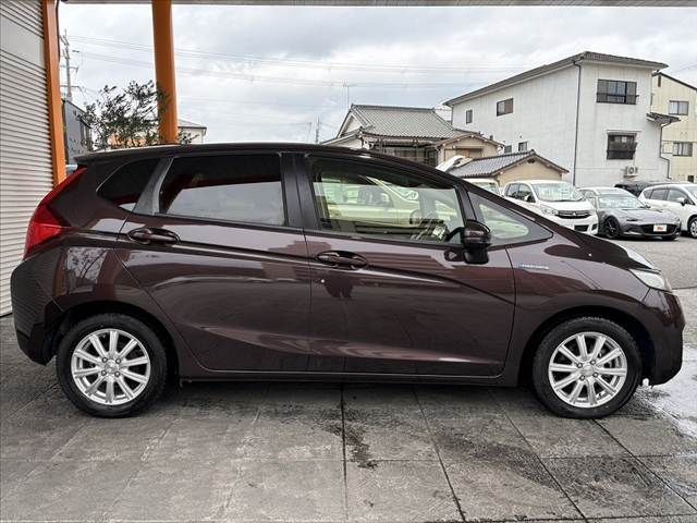 HONDA FIT HYBRID 2016