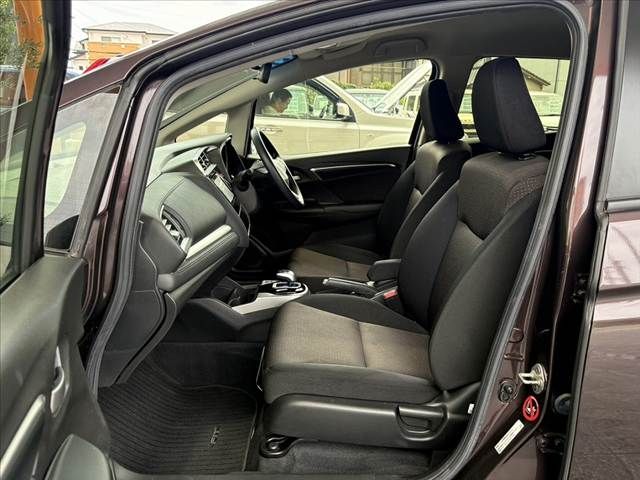 HONDA FIT HYBRID 2016