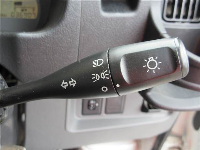 NISSAN CLIPPER truck 4WD 2013