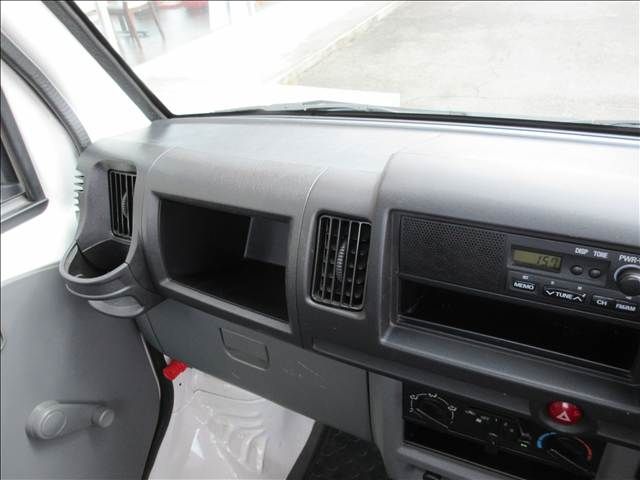 NISSAN CLIPPER truck 4WD 2013