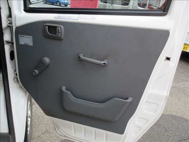 NISSAN CLIPPER truck 4WD 2013