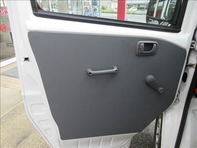 NISSAN CLIPPER truck 4WD 2013