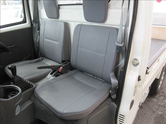 NISSAN CLIPPER truck 4WD 2013