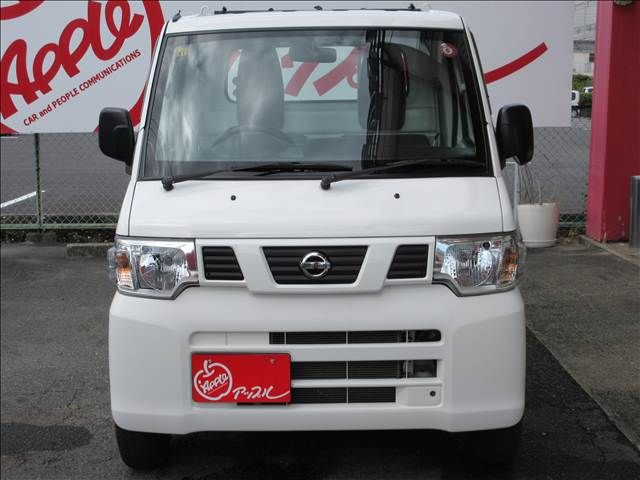 NISSAN CLIPPER truck 4WD 2013
