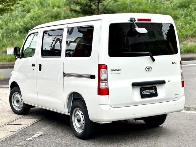 TOYOTA TOWNACE van 4WD 2025