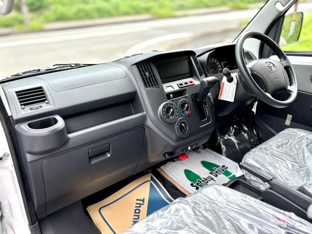 TOYOTA TOWNACE van 4WD 2025