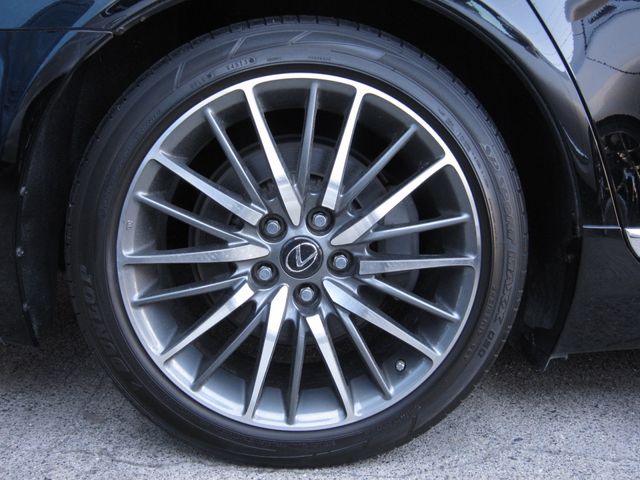 TOYOTA LEXUS LS600hL 2012