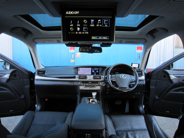 TOYOTA LEXUS LS600hL 2012