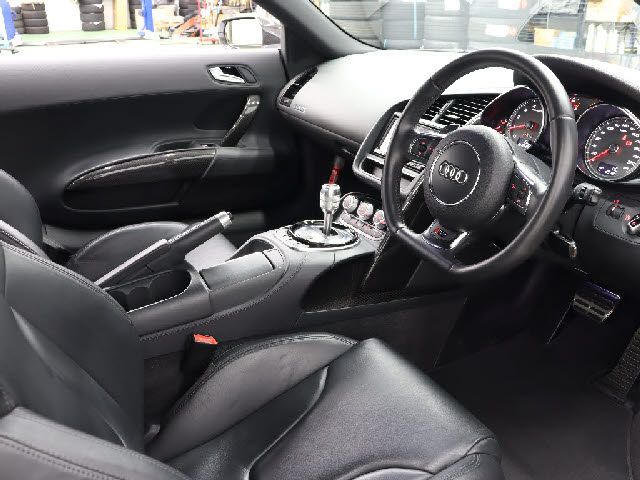 AUDI AUDI R8 2014