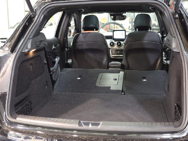 MERCEDES BENZ MERCEDES BENZ GLA class 2018