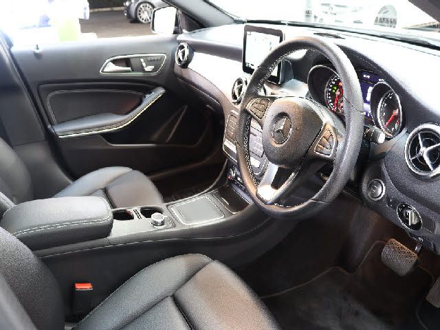 MERCEDES BENZ MERCEDES BENZ GLA class 2018