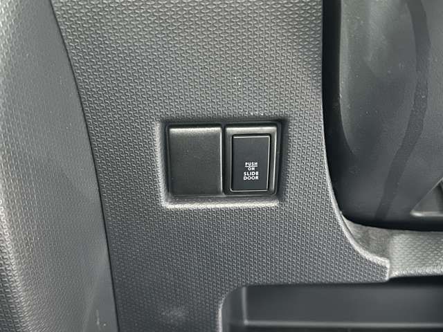 MITSUBISHI DELICA D:2 2WD 2012