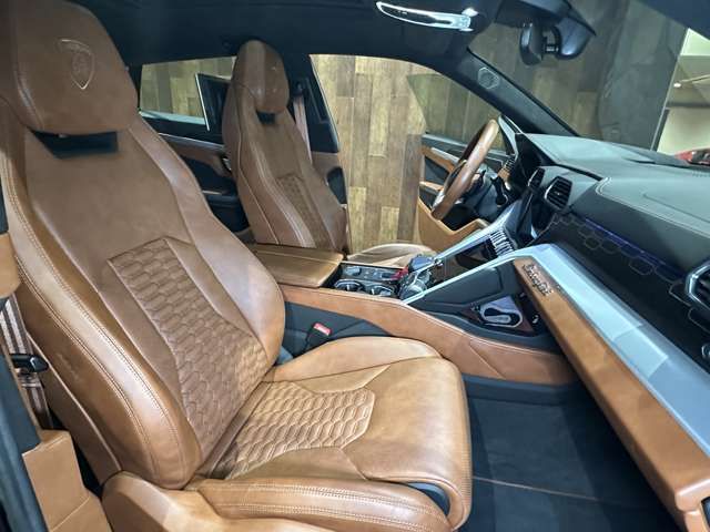 LAMBORGHINI LAMBORGHINI URUS 2020