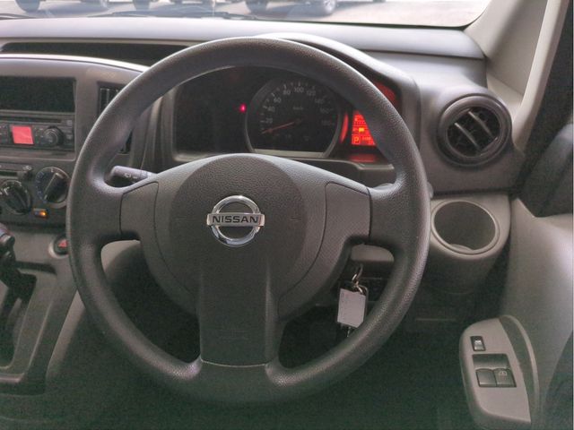 NISSAN NV200 VANETTE van 2015