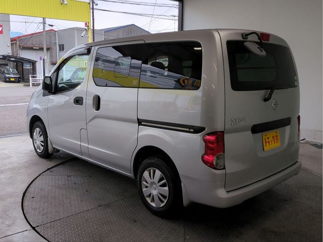 NISSAN NV200 VANETTE van 2015