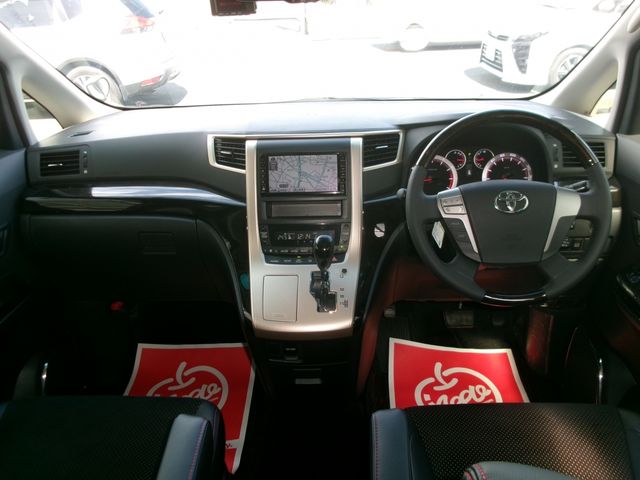 TOYOTA VELLFIRE 2014