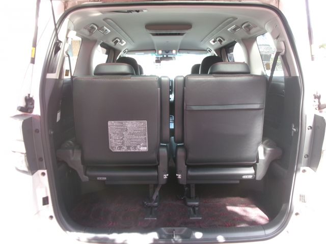 TOYOTA VELLFIRE 2014