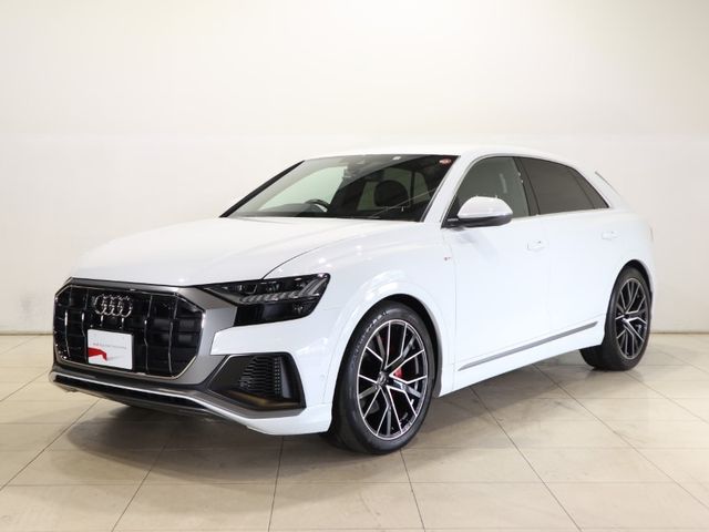 AUDI AUDI Q8 2022