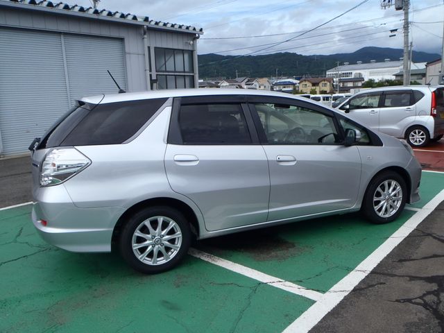 HONDA FIT SHUTTLE HYBRID 2012