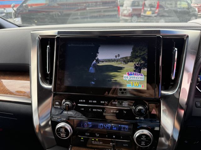 TOYOTA VELLFIRE  HYBRID 4WD 2017