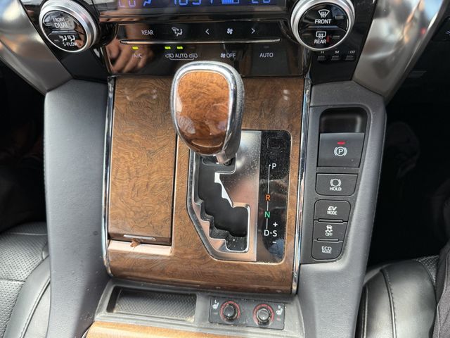 TOYOTA VELLFIRE  HYBRID 4WD 2017