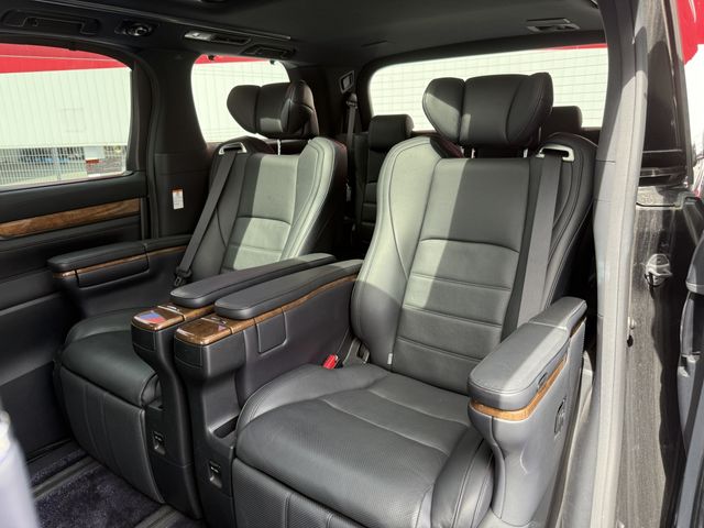 TOYOTA VELLFIRE  HYBRID 4WD 2017