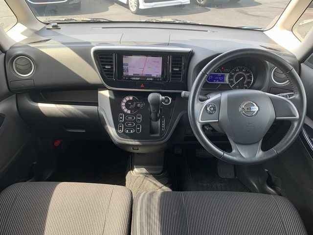 NISSAN DAYZ ROOX 2017