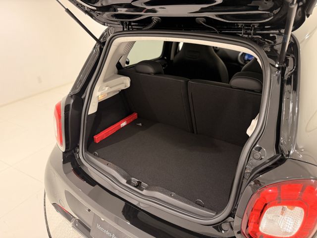 MCC SMART FORFOUR 2018