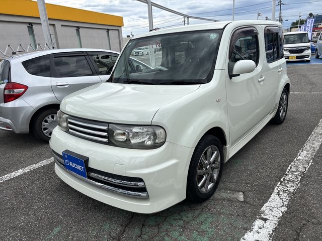 NISSAN CUBE 2010