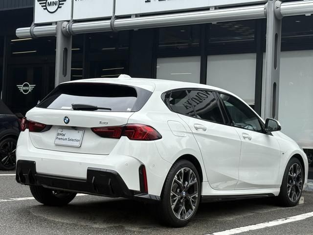 BMW BMW 1series 2025