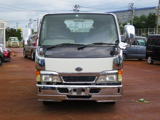 NISSAN DIESEL CONDOR 2001