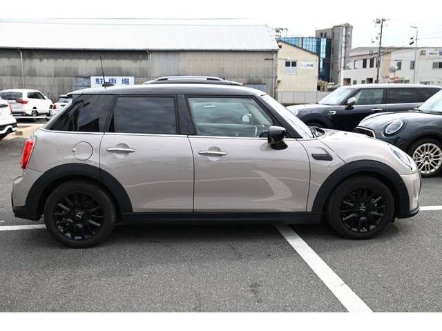 BMW MINI COOPER D 5DOOR 2023