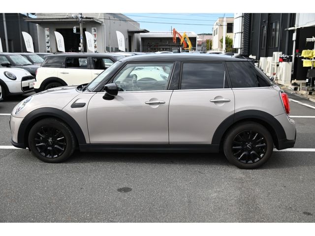 BMW MINI COOPER D 5DOOR 2023