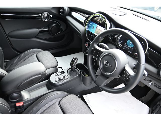 BMW MINI COOPER D 5DOOR 2023