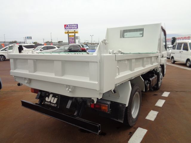 MITSUBISHI CANTER 2013