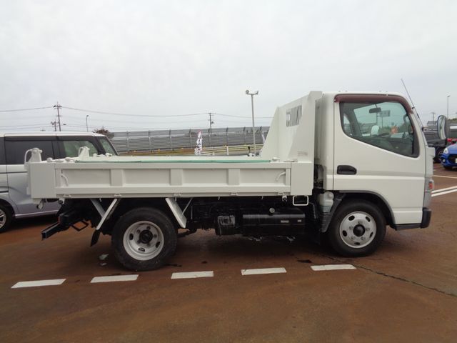 MITSUBISHI CANTER 2013